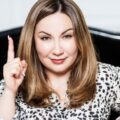 Jak być piękną i pewną siebie bez makijażu i drogich zabiegów?