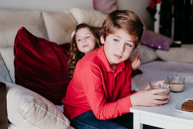 Jak rozpoznać niskie poczucie własnej wartości i jego objawy?