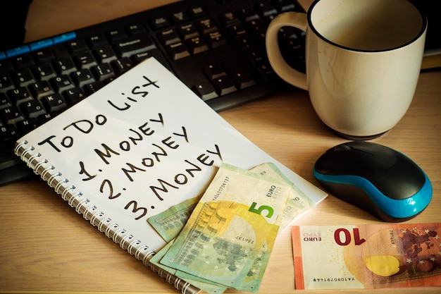 Jak zainwestować 5 tys w czasie niepewności?