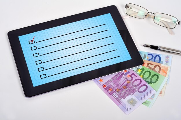 Konto oszczędnościowe czy lokata co lepiej wybrać?