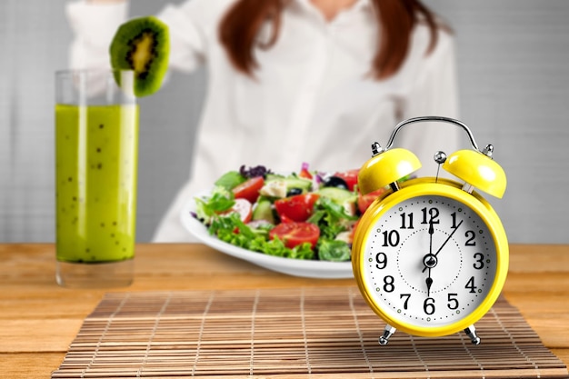 Dieta co ile godzin jeść aby utrzymać energię przez cały dzień?