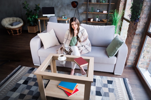 Jak modnie urządzić salon, by cieszyć się wyjątkową atmosferą?