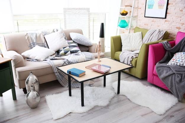 Pokój salon jak urządzić aby stworzyć przytulną przestrzeń?